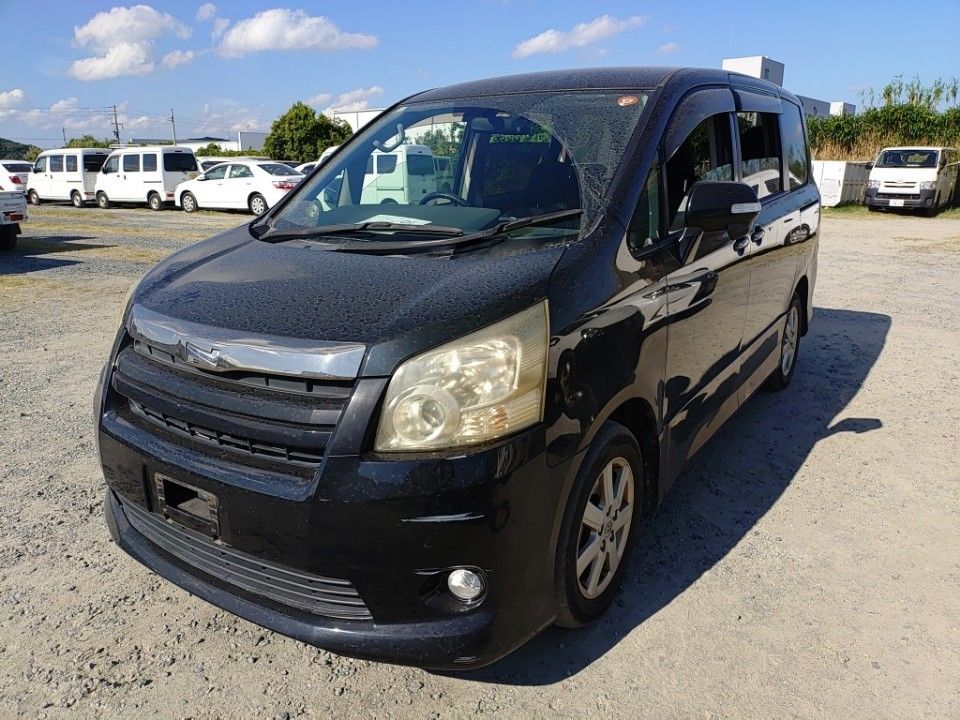 Japan Auction Vehicles 37 2009 Toyota Noah auction photo