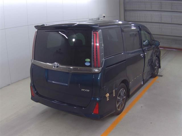 2018 Toyota Noah Si ダブルバイビー auction photo 4