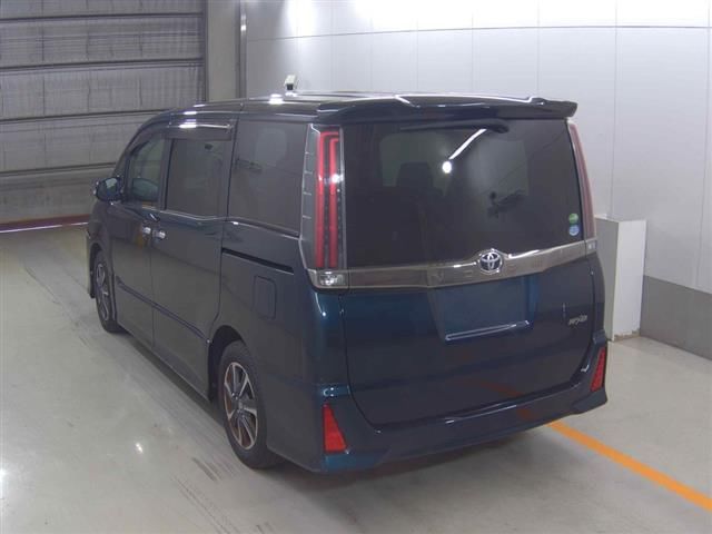 2018 Toyota Noah Si ダブルバイビー auction photo 2