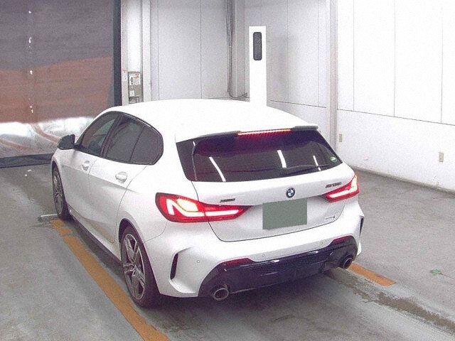 2021 BMW 1 Series M135I XDRIVE 4WD auction photo 2