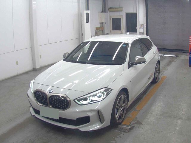 2021 BMW 1 Series M135I XDRIVE 4WD auction photo 4