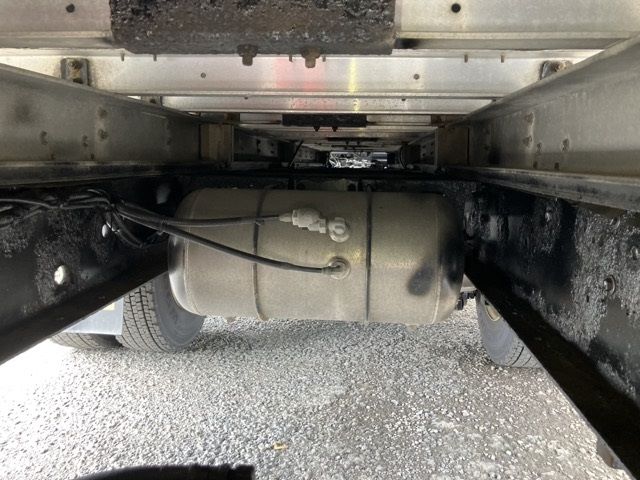 2017 Hino Ranger アルミウイング auction photo 14