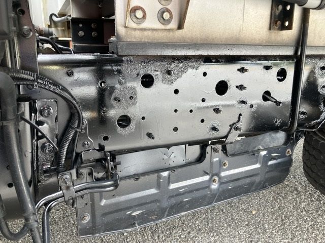 2017 Hino Ranger アルミウイング auction photo 11
