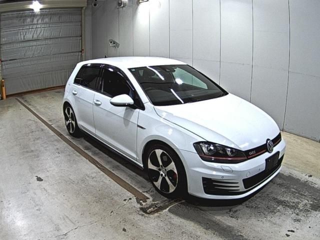 2014 Volkswagen ゴルフGTI ベースグレード Japan auction vehicle