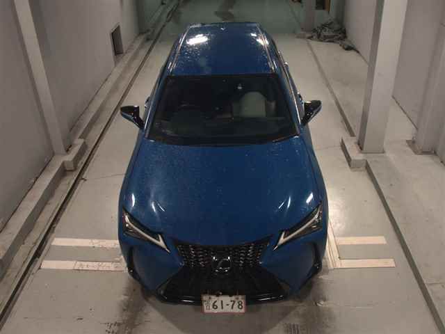 2018 Lexus UX200 Ver. L auction photo 6