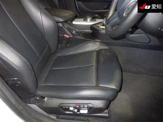 2015 BMW 1 Series 120i Mスポーツ auction photo 6