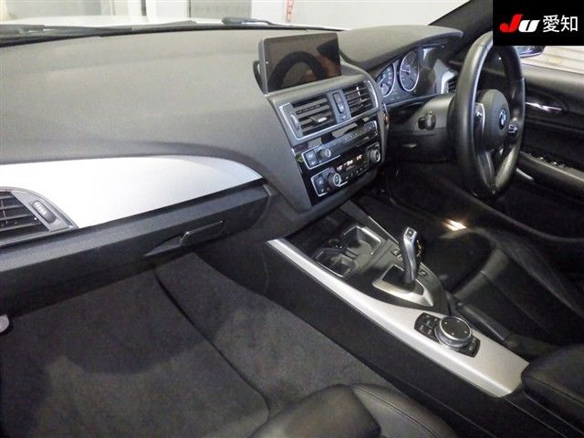 2015 BMW 1 Series 120i Mスポーツ auction photo 3
