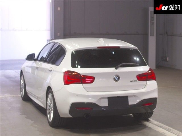 2015 BMW 1 Series 120i Mスポーツ auction photo 2