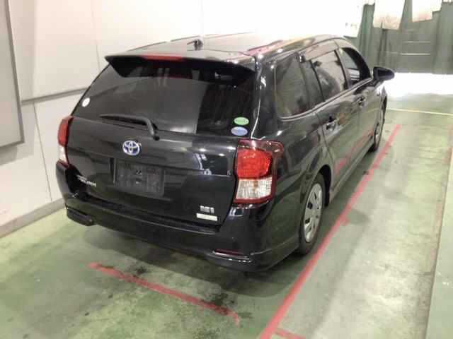 2013 Toyota Corolla Fielder ハイブリッドGエアロツアラー auction photo 2