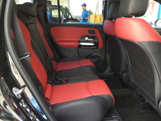 2021 Mercedes-AMG GLB GLB35 4-speed AMG package 4WD auction photo 6