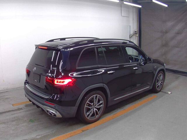 2021 Mercedes-AMG GLB GLB35 4-speed AMG package 4WD auction photo 5