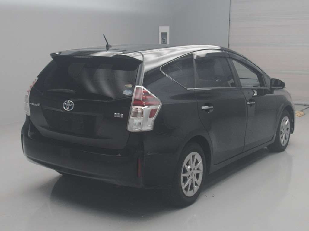 2021 Toyota Prius Alpha S チューン ブラック2 auction photo 2