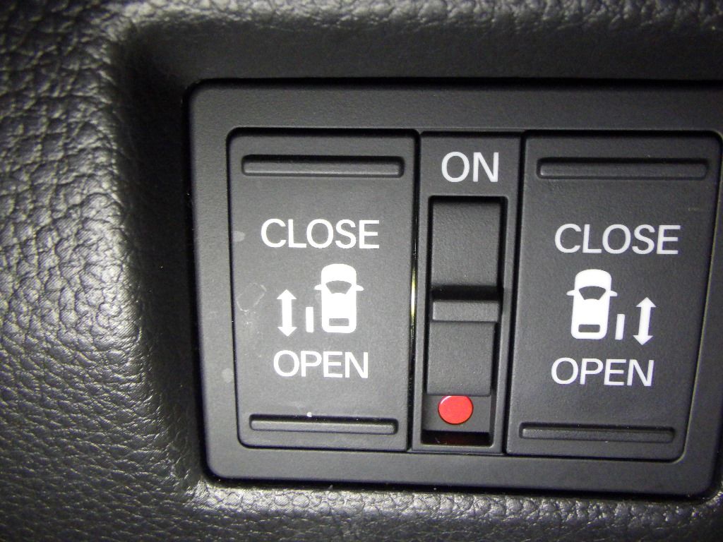 2023 Honda N-BOX カスタムLターボ auction photo 13