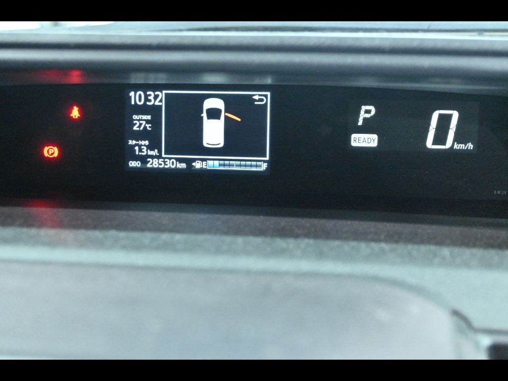 2017 Toyota Aqua S auction photo 9