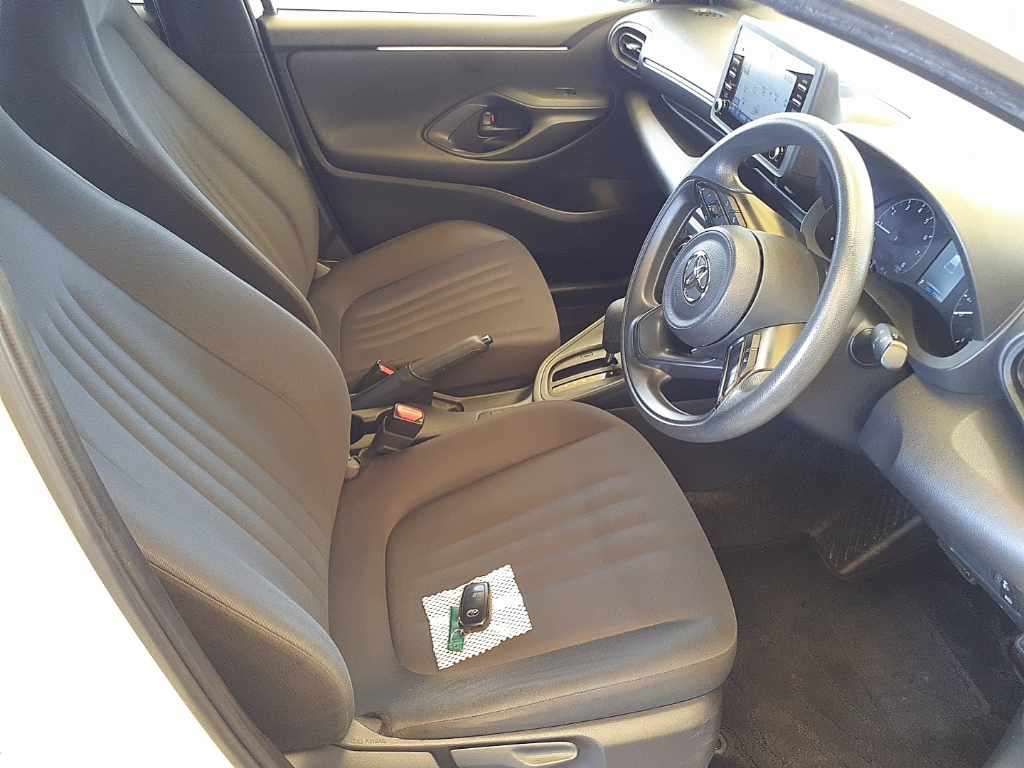 2022 Toyota Yaris X auction photo 10