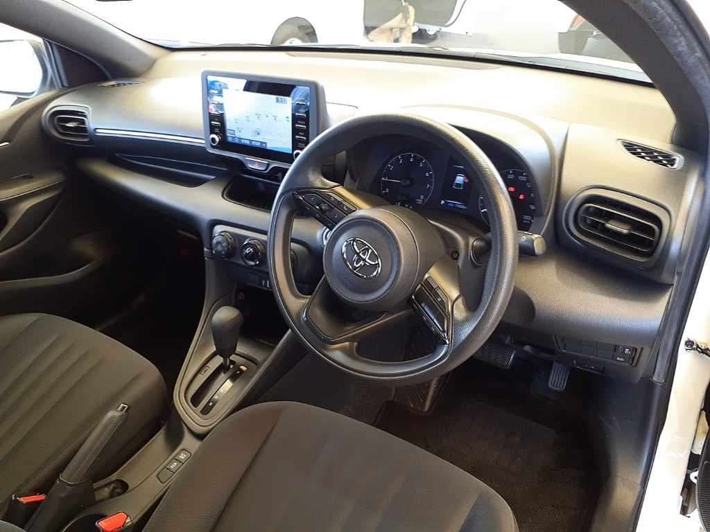 2022 Toyota Yaris X auction photo 9