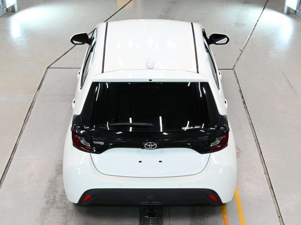 2022 Toyota Yaris X auction photo 8