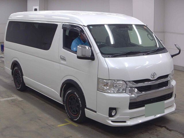 Japan Auction Vehicles 8 2022 Toyota Hiace GL 4WD auction photo