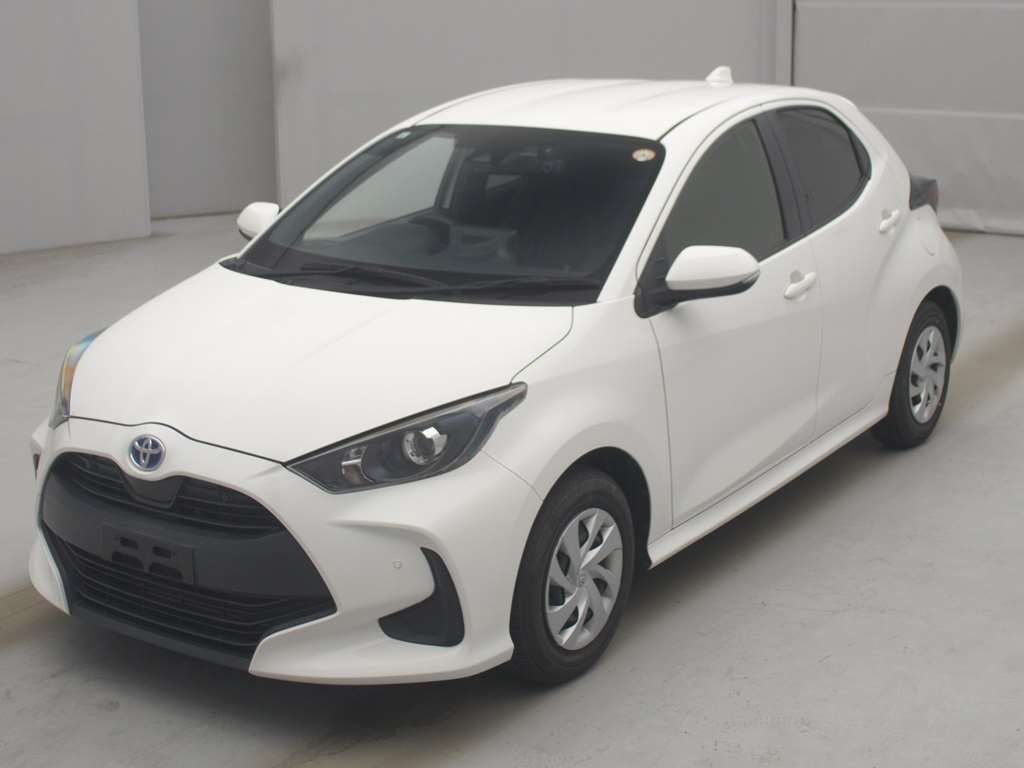 2020 Toyota Yaris Hybrid X Japan auction vehicle