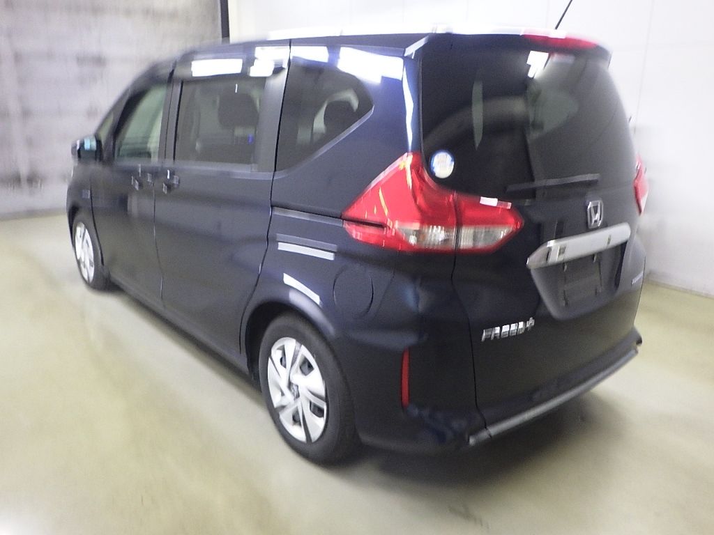 2021 Honda フリード+ ハイブリッドGホンダセンシング auction photo 5