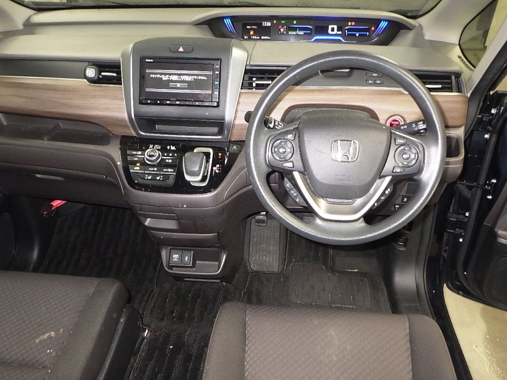 2021 Honda フリード+ ハイブリッドGホンダセンシング auction photo 3