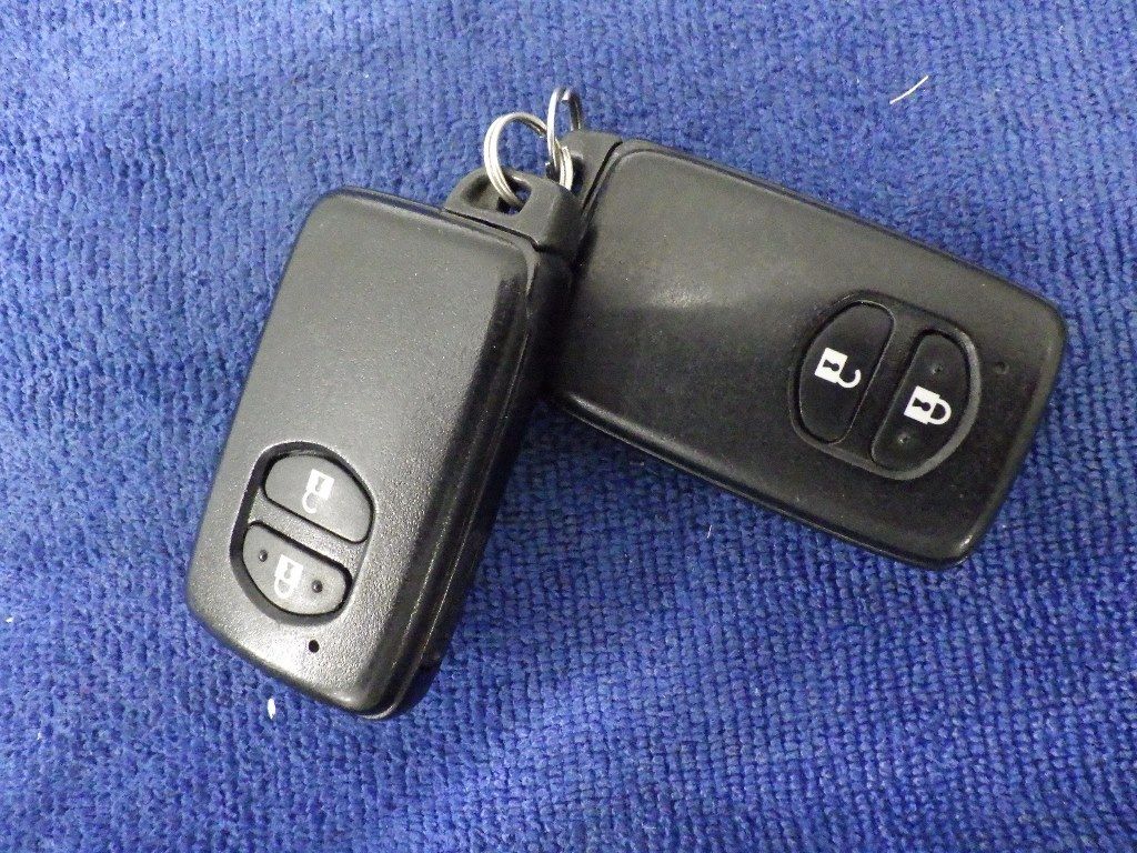 2014 Toyota Prius Alpha G-Tune Black auction photo 12