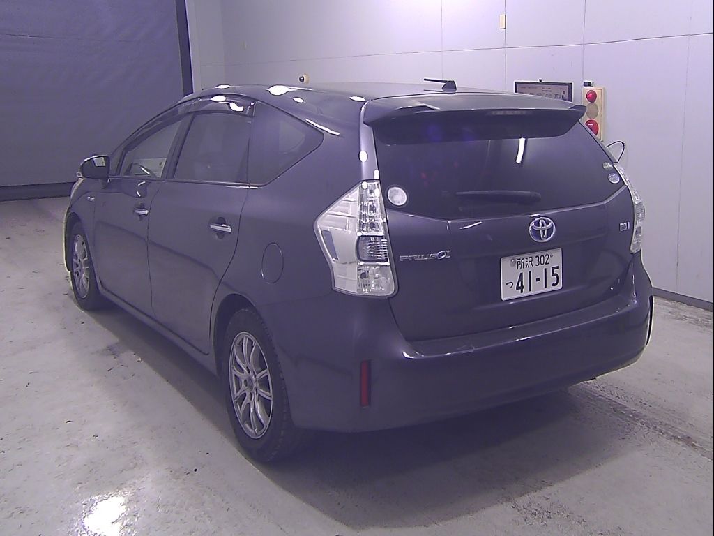 2014 Toyota Prius Alpha G-Tune Black auction photo 5