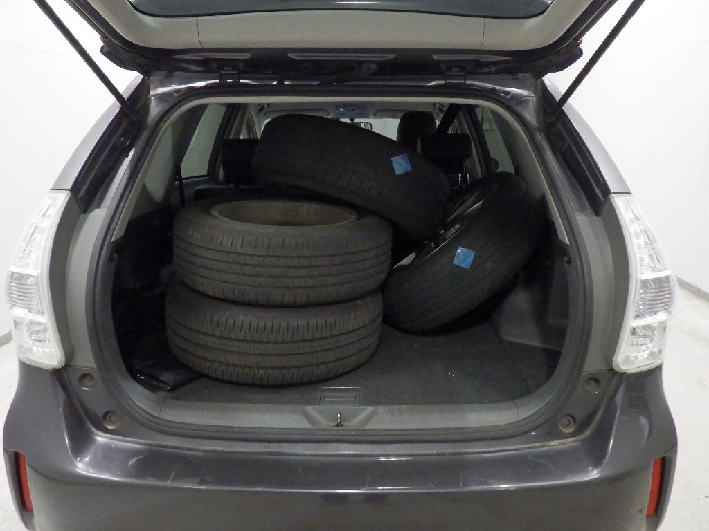 2014 Toyota Prius Alpha G-Tune Black auction photo 8