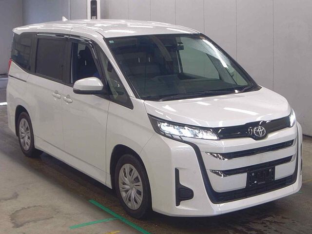 2025 Toyota Noah X Japan auction vehicle