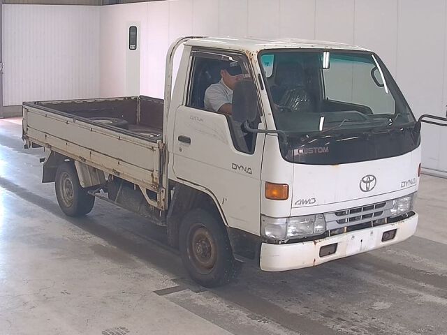 2001 Toyota Dyna 4WD Japan auction vehicle