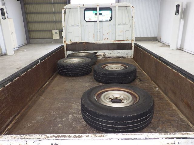 2001 Toyota Dyna 4WD auction photo 3