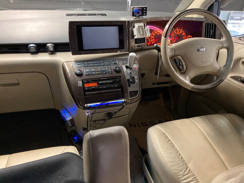 2003 Nissan Elgrand ライダー auction photo 3