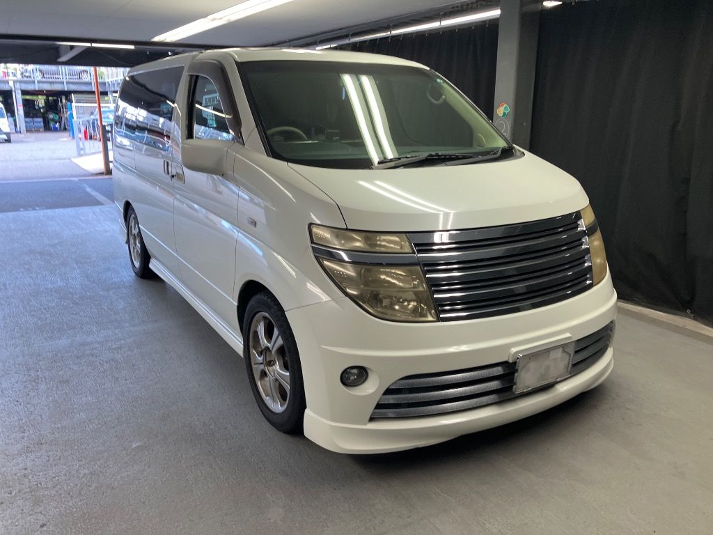 Japan Auction Vehicles 7 2003 Nissan Elgrand ライダー auction photo