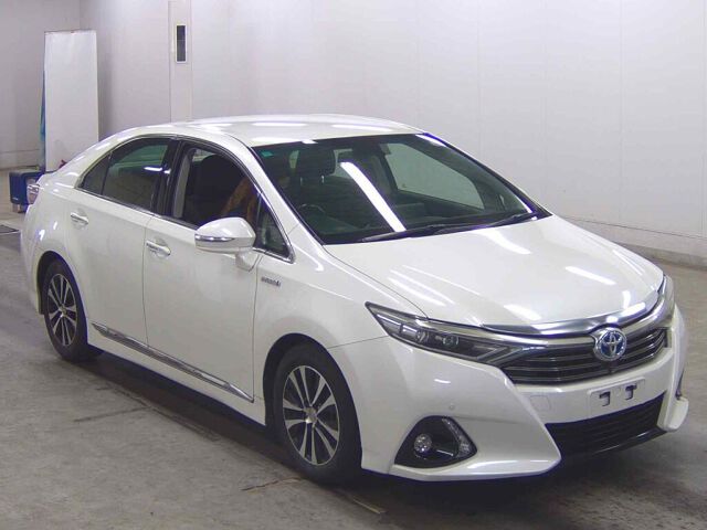 2015 Toyota SAI G Japan auction vehicle