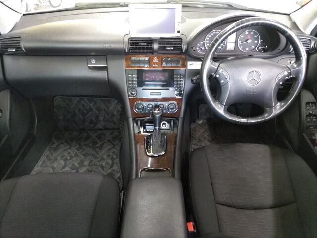 2005 Mercedes-Benz C-Class C180コンプレッサー auction photo 3