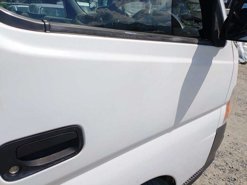 2011 Nissan Caravan auction photo 25