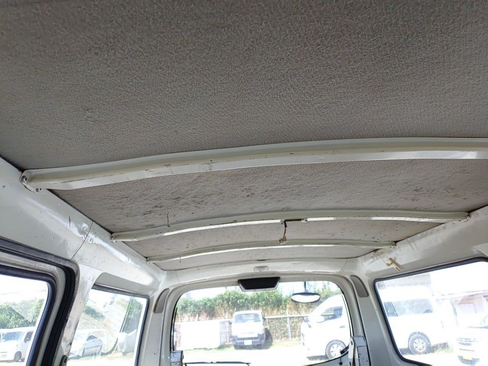 2011 Nissan Caravan auction photo 28