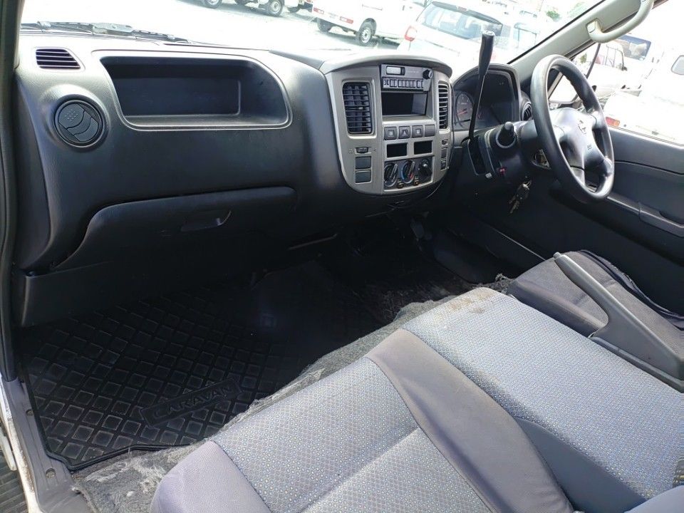 2011 Nissan Caravan auction photo 16