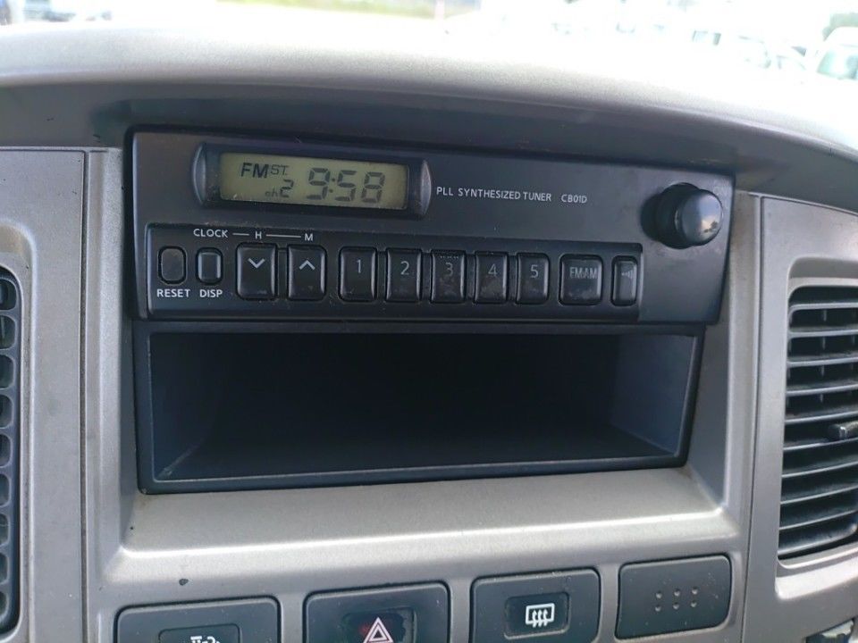 2011 Nissan Caravan auction photo 11