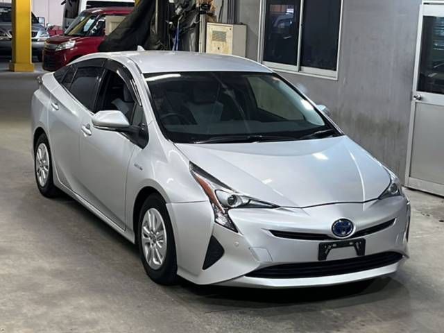 2016 Toyota Prius S auction photo 4