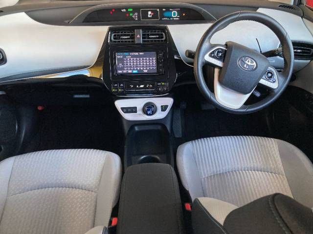 2016 Toyota Prius S auction photo 2