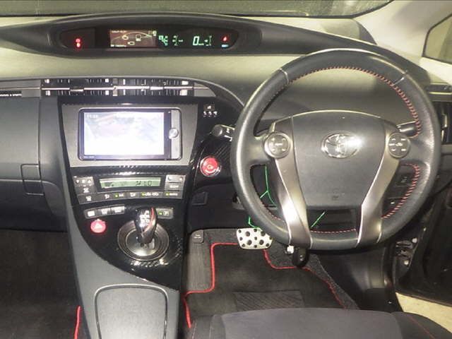 2013 Toyota Prius SツーリングセレクションG’s auction photo 3