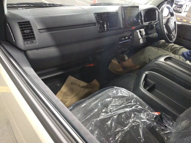 2026 Toyota Hiace Grand Cabin auction photo 3