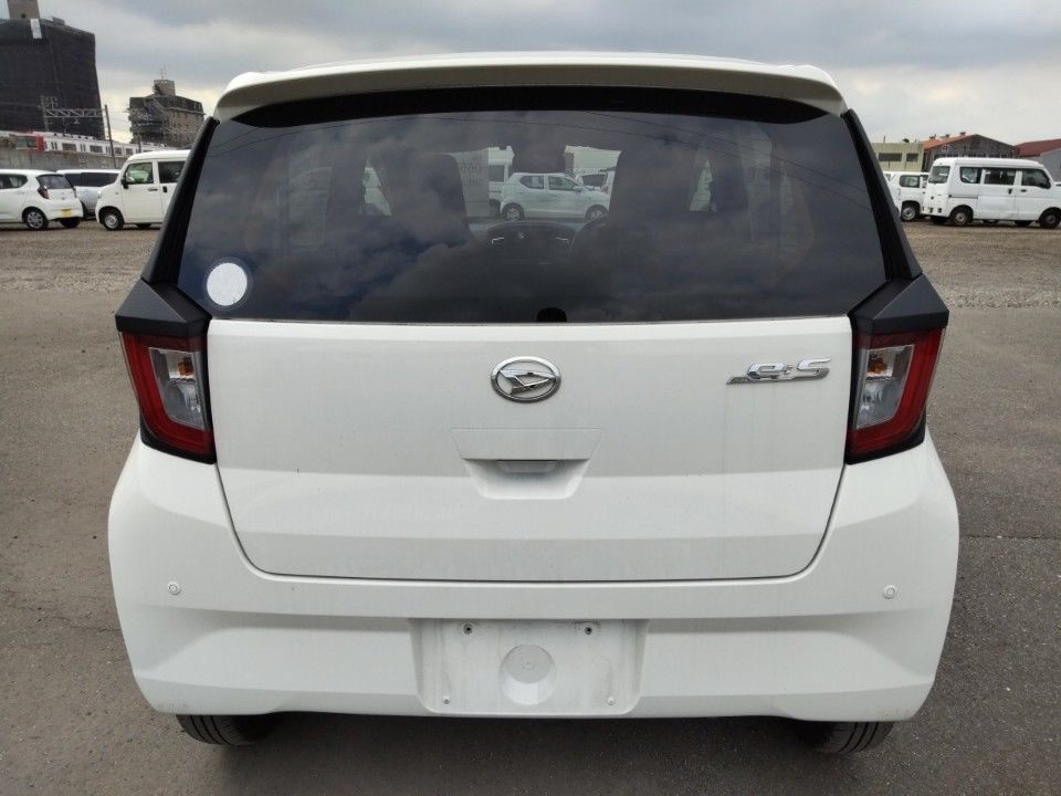 2021 Daihatsu Mira e:S auction photo 5
