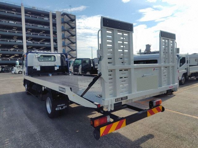 2025 Isuzu Elf Seksai auction photo 2