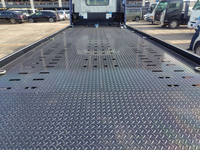 2025 Isuzu Elf Seksai auction photo 3
