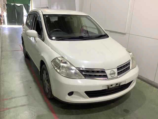 Japan Auction Vehicles 4 2011 Nissan ティーダ 4WD auction photo