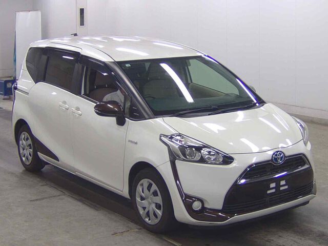 2015 Toyota Sienta Hybrid X Japan auction vehicle