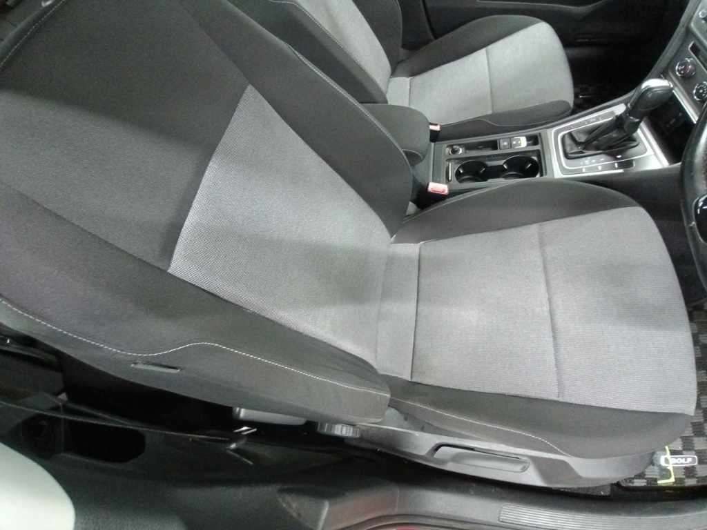 2013 Volkswagen VW ゴルフ TSIトレンドラインブルーモーション auction photo 10