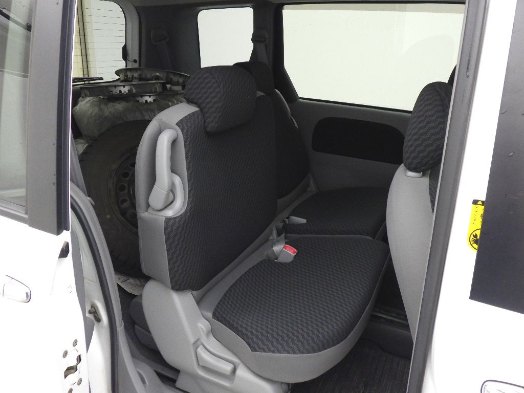 2010 Toyota Sienta X S Edition auction photo 7